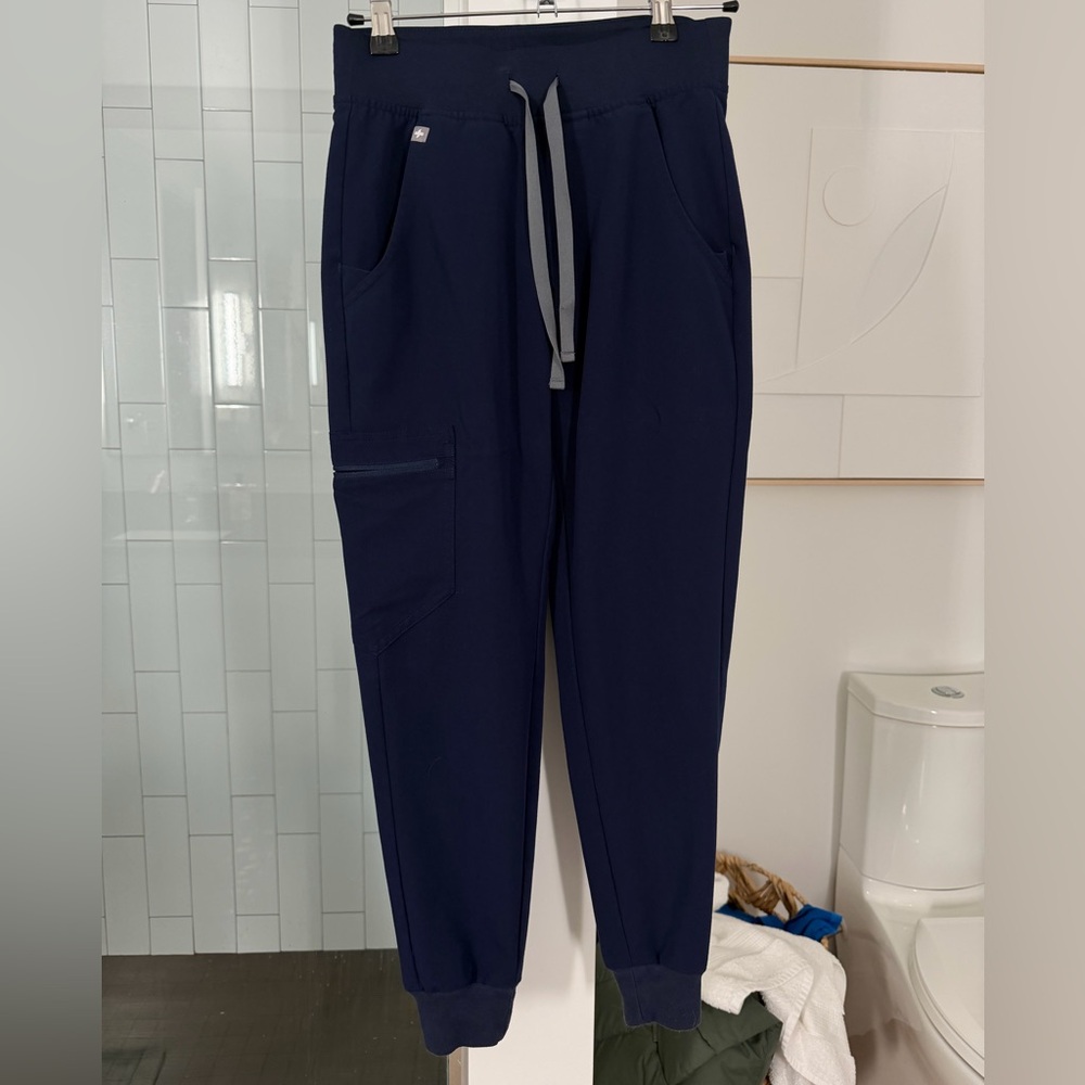 FIGS navy zamora jogger pants women’s